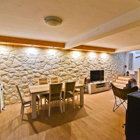 Holiday Home Taras Smilcic Εξωτερικό φωτογραφία
