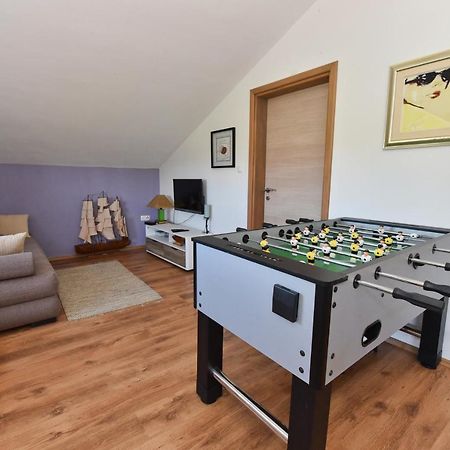 Holiday Home Taras Smilcic Εξωτερικό φωτογραφία