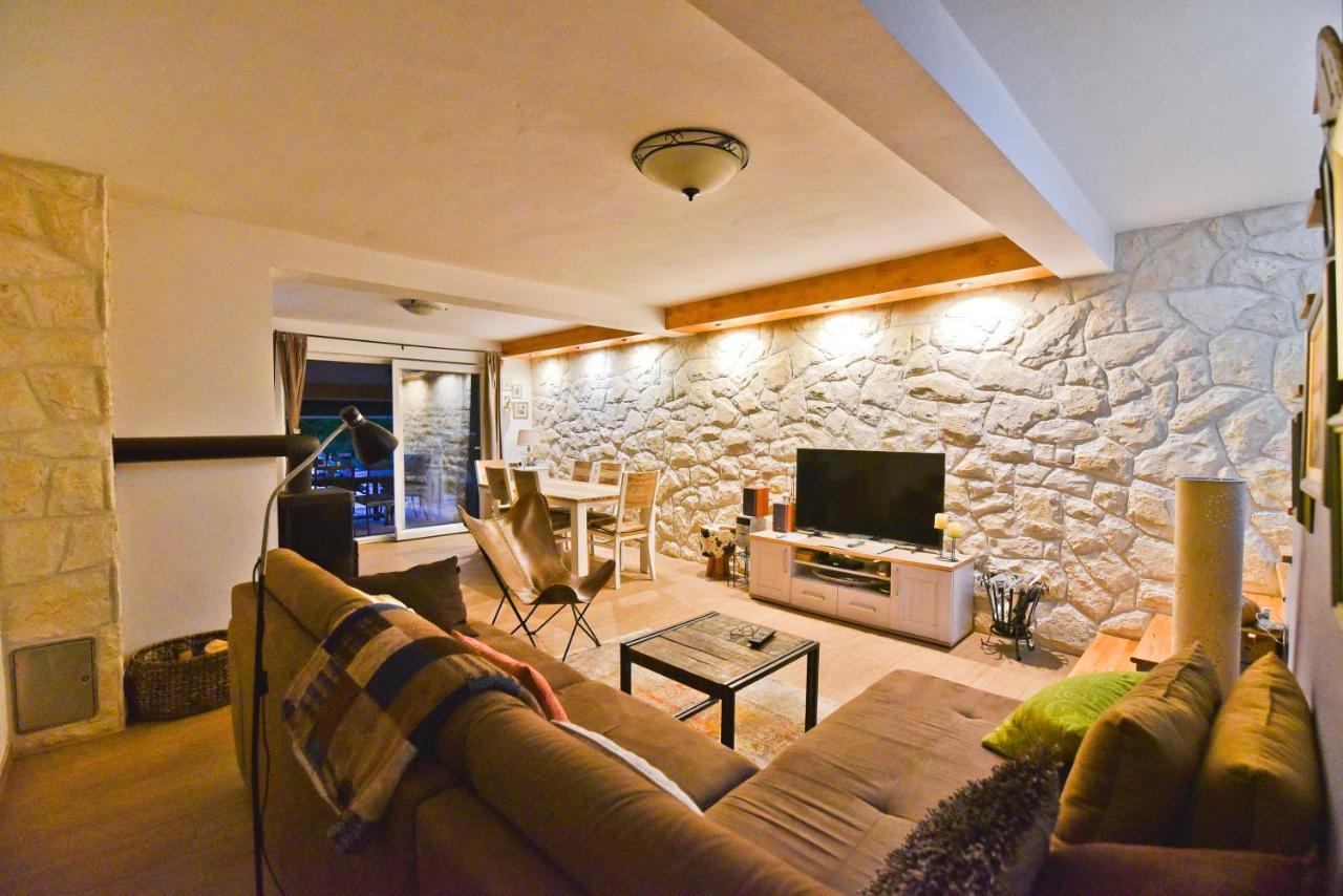 Holiday Home Taras Smilcic Εξωτερικό φωτογραφία